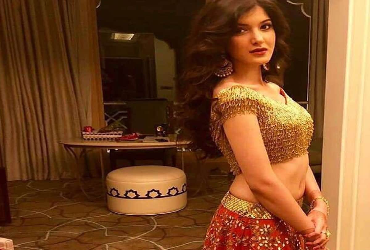  actor sanjay kapoor's daughter shanaya kapoor dance video viral 
