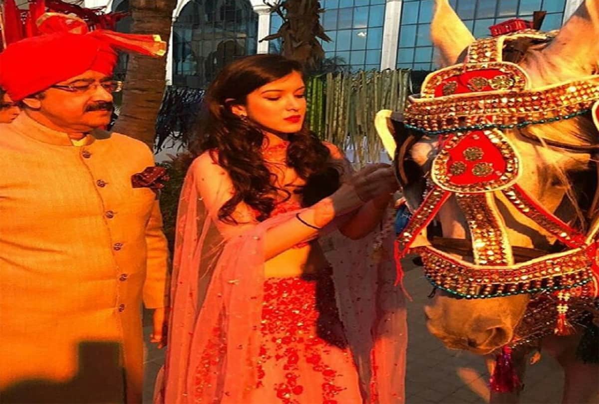  actor sanjay kapoor's daughter shanaya kapoor dance video viral 