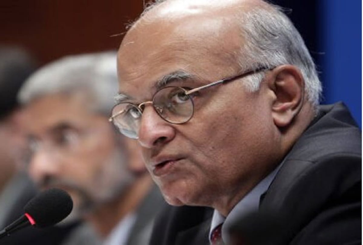 China tring to split India and Bhutan on Doklam issue- ShivShankar Menon