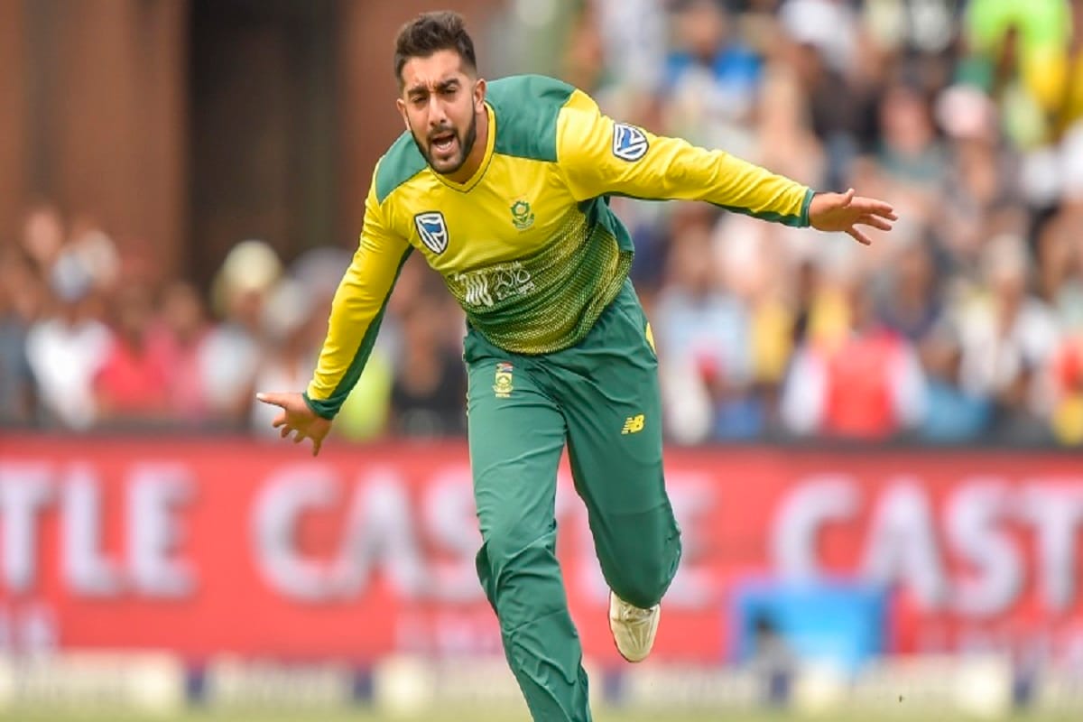 these Bowler's maiden T20 wicket was Virat Kohli