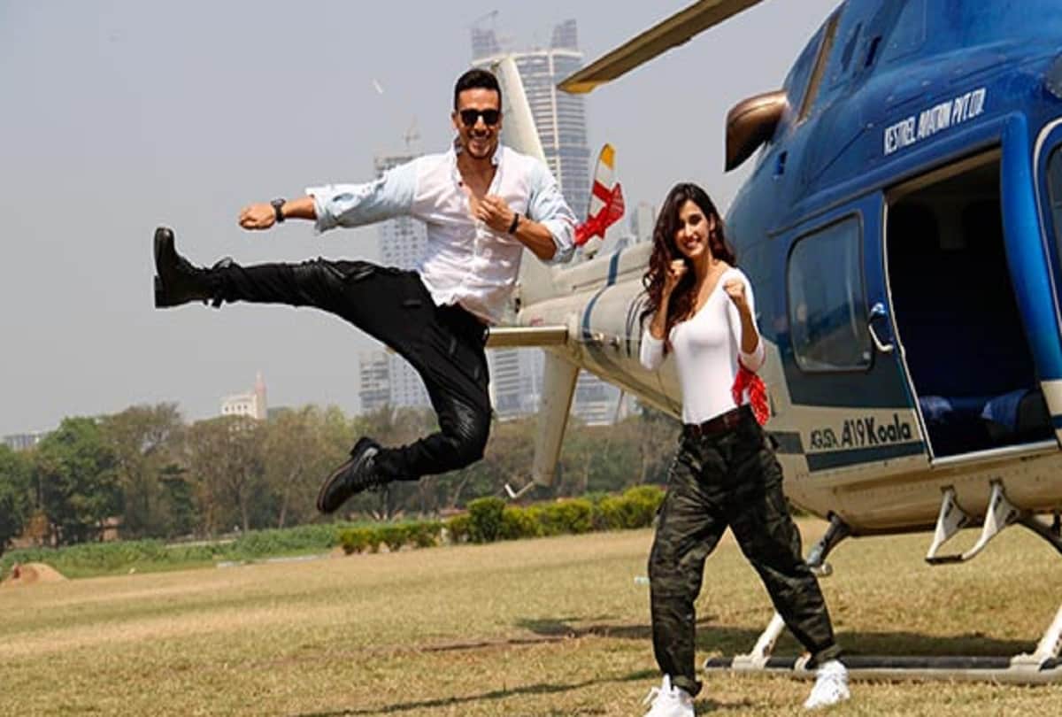 Tiger Shroff and Disha Patani reached Mumbai with chopper for releasing the Baaghi 2 trailer 
