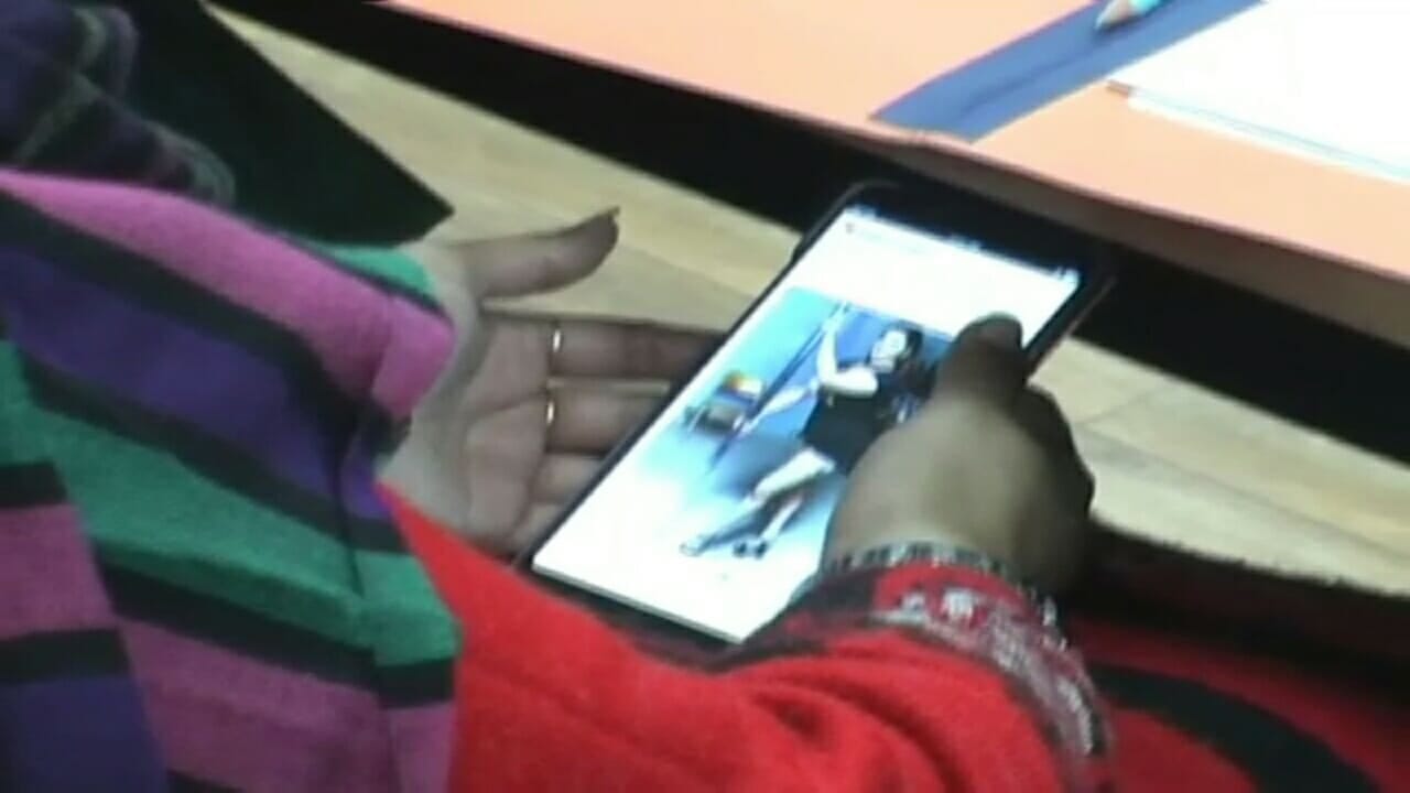 Lady officer see Dance video During MP meeting
