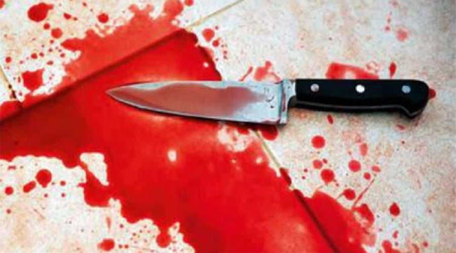 Attack with knife on kotha manager, people ran out of shouting