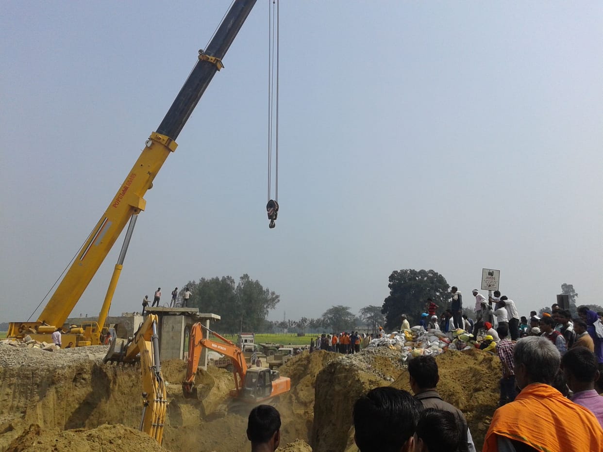 Now the vehicle will cross the rail line from underbridge