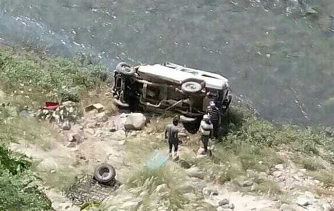 Bolero Accident in vikasnagar bride and groom injured
