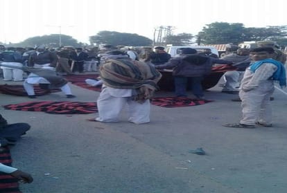rajasthan jaipur farmer protest is trouble for vasundhara government