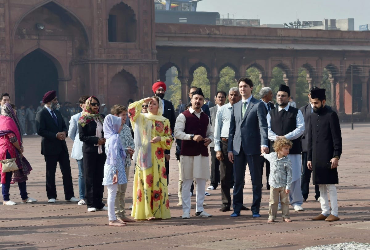 see pictures of justin trudeau family visit delhi and his younger son hadrien is cutest