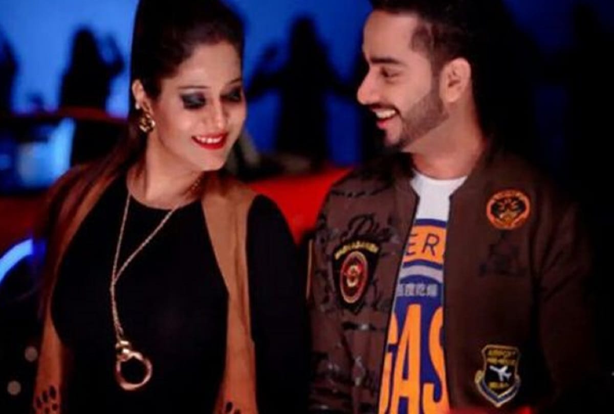 Bigg Boss 11 Contestant Mehjabi Siddiqui To Appear In Music Video With Husband  Azim Sheikh
