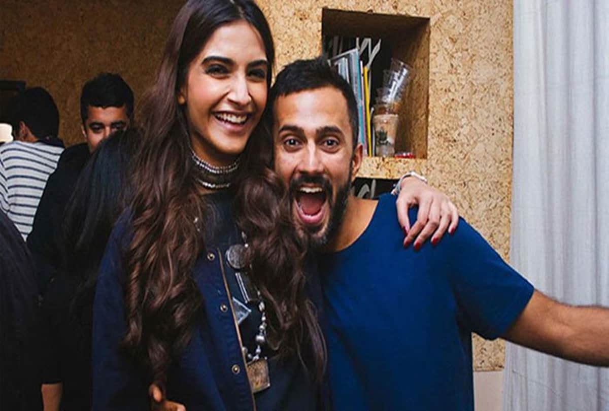 Navya Naveli to jhanvi kapoor know new affairs of B town