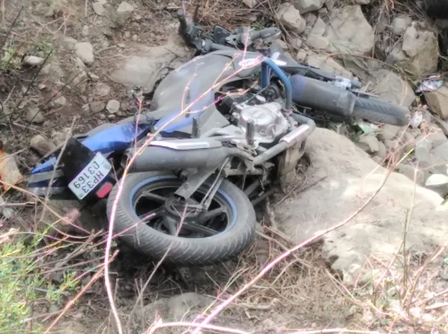 Three died in accident on NH near mandi himachal pradesh
