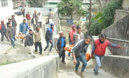 Three died in accident on NH near mandi himachal pradesh
