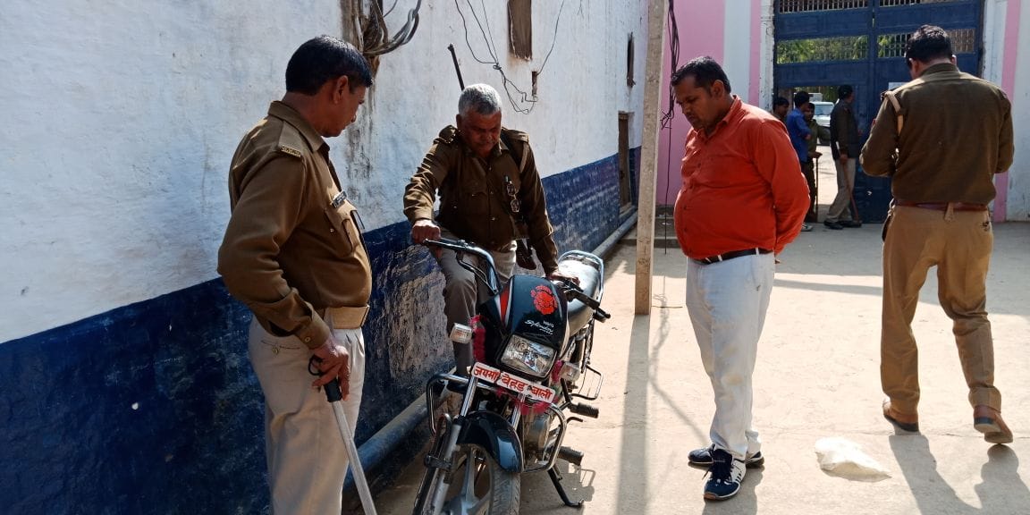firozabad fear after murder and suicide outside examination center