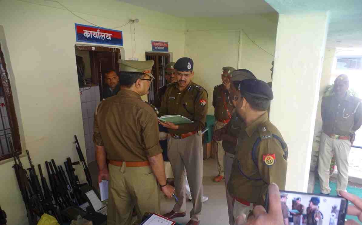 UP these district ssp suspend 15 constable in one day