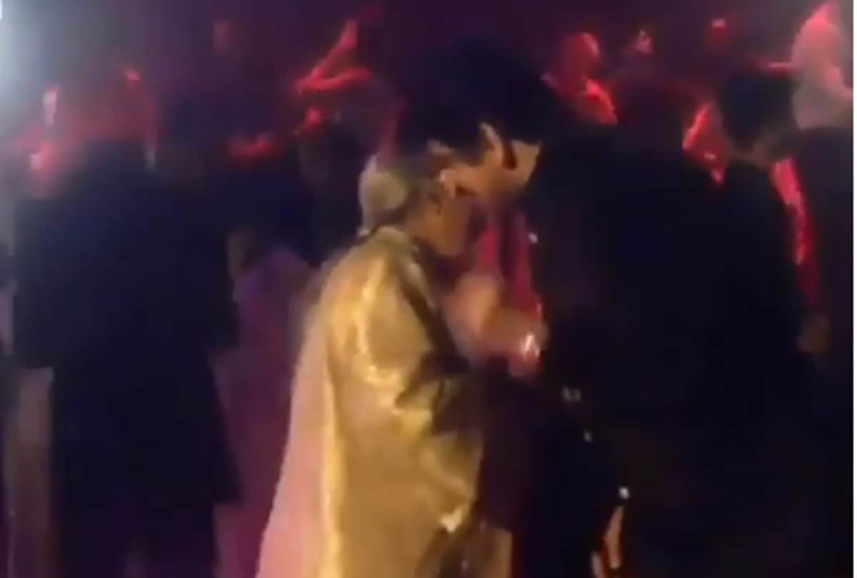jaya bachchan dance video viral from mohit marwah marriage