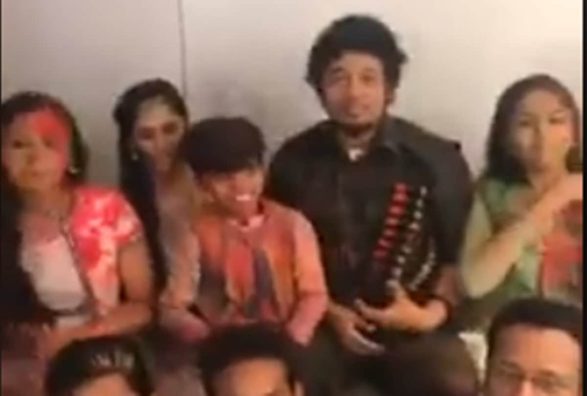 singer papon kissed a minor girl during facebook live video viral