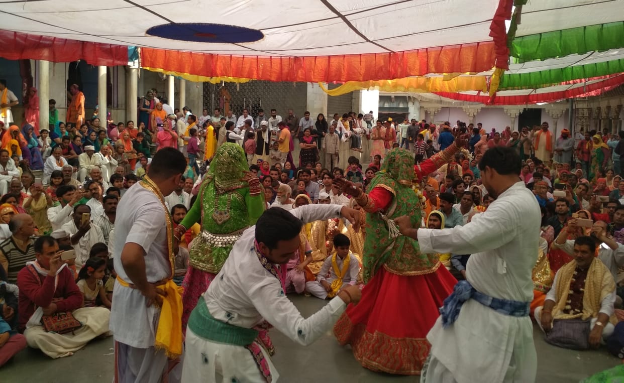 कान्हा को मिला होली का निमंत्रण, नंदगांव में छाया उल्लास