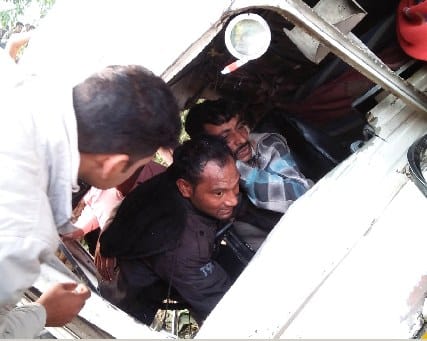 Helper dies in bus-Traula accident