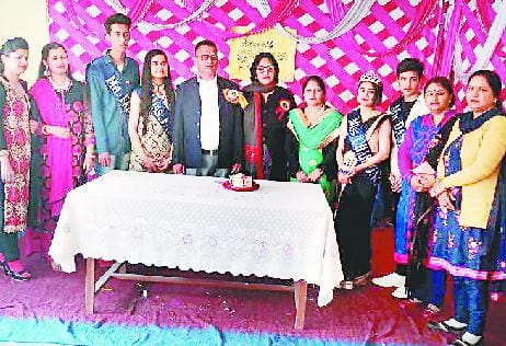 खुशी मिस, लक्ष्य चुने मिस्टर फेयरवेल
