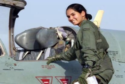 Avani Chaturvedi, The first female solo fighter pilot of India