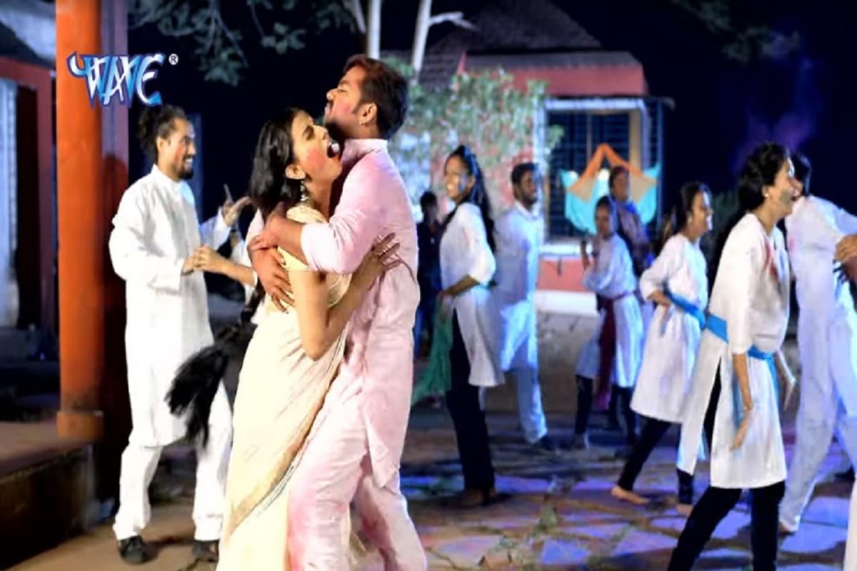 Holi 2018 Colour your loved ones in the style of bhojpuri holi