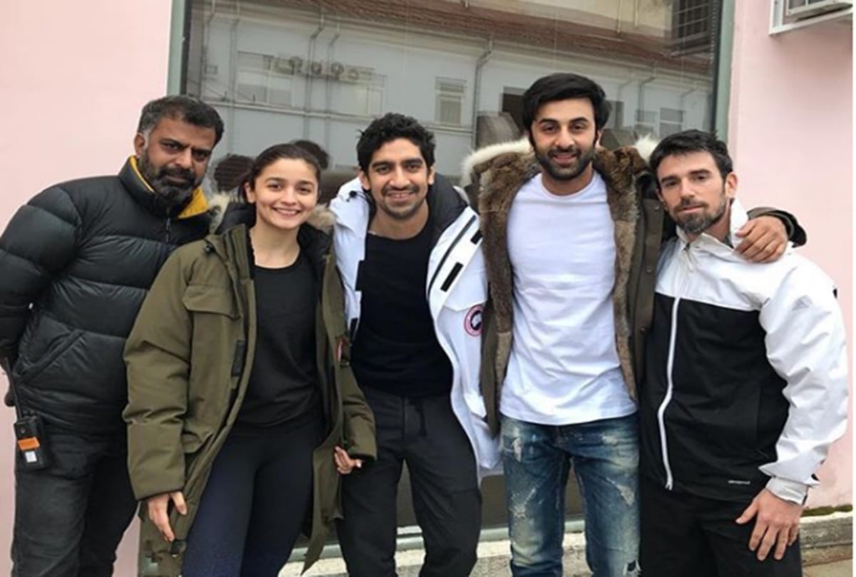 Brahmastra next schedule Amitabh Bachchan shares selfie with Ranbir Kapoor and Alia Bhatt 