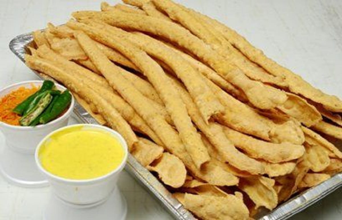 Recipe to make Cheese-pudina Papadi by Cookie Expert