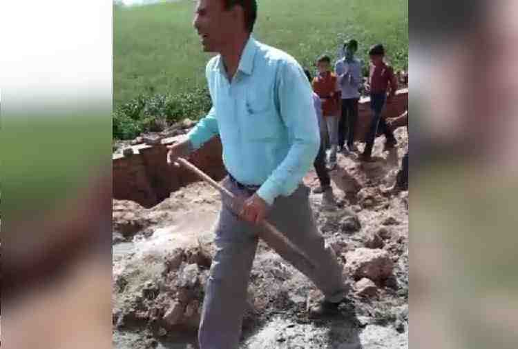 Child Labour is being done by school students in hisar