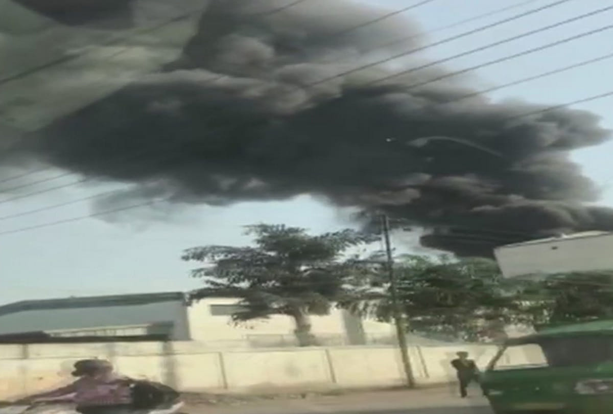 Fire broke out in a plastic factory in Kanpur