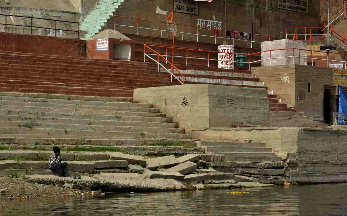 PMO get notice from amar ujala news varanasi ganga ghat will be renovate