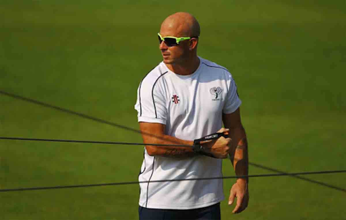 Legend herschelle gibbs who smashes 6 sixes in an over wants to become RCB coach
