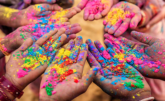 Colours according to zodiac on holi 2018 for fortune