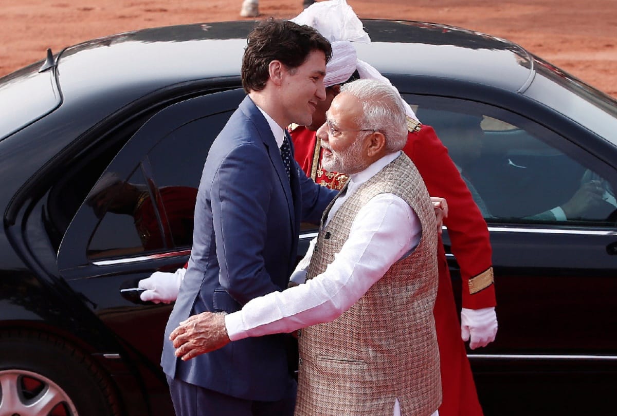 when justin trudeau meets pm modi at rashtrapati bhavan, pictures goes viral