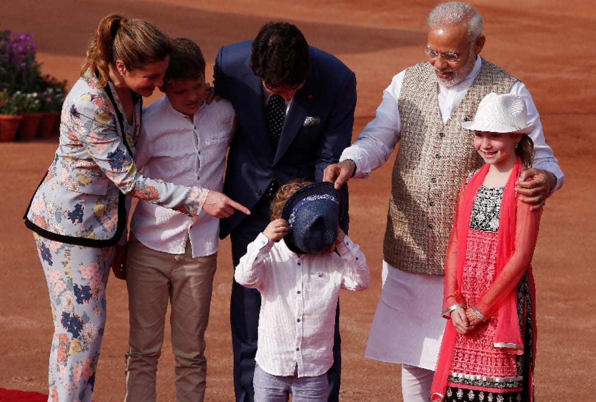 justin trudeau younger son hadrien hides face on meeting pm modi at rashtrapati bhawan, goes viral