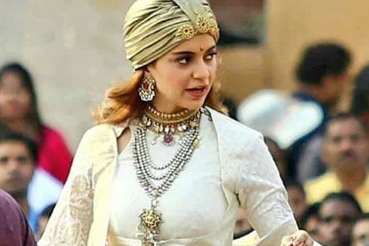 Kangana Ranaut new look from the sets of Manikarnika is out 