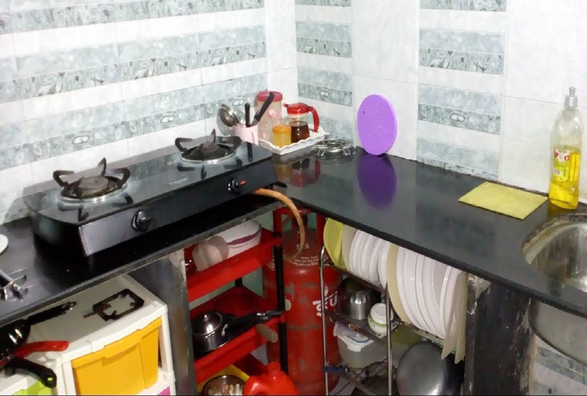 These kitchen things which makes your life simple are harming your health