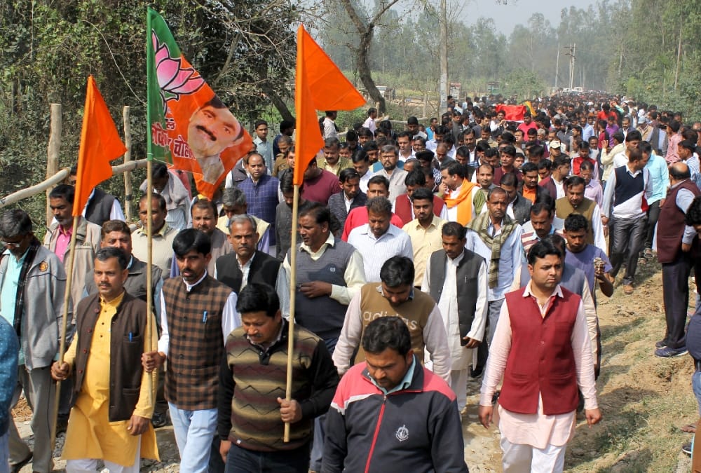 bjp mla lokendra singh cremated in village in bijnaur.