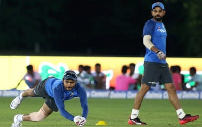 manish pandey says it is difficult to bat at no 5