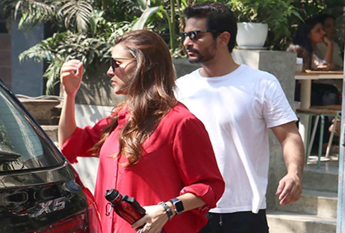 Neha Dhupia and Angad Bedi spotted lunch date together