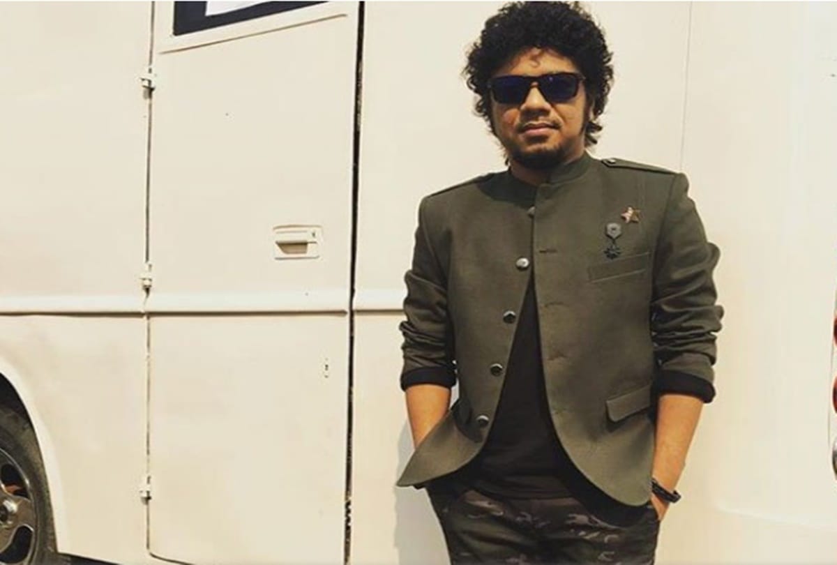 singer papon shared a letter on twitter over miner contestant kiss case