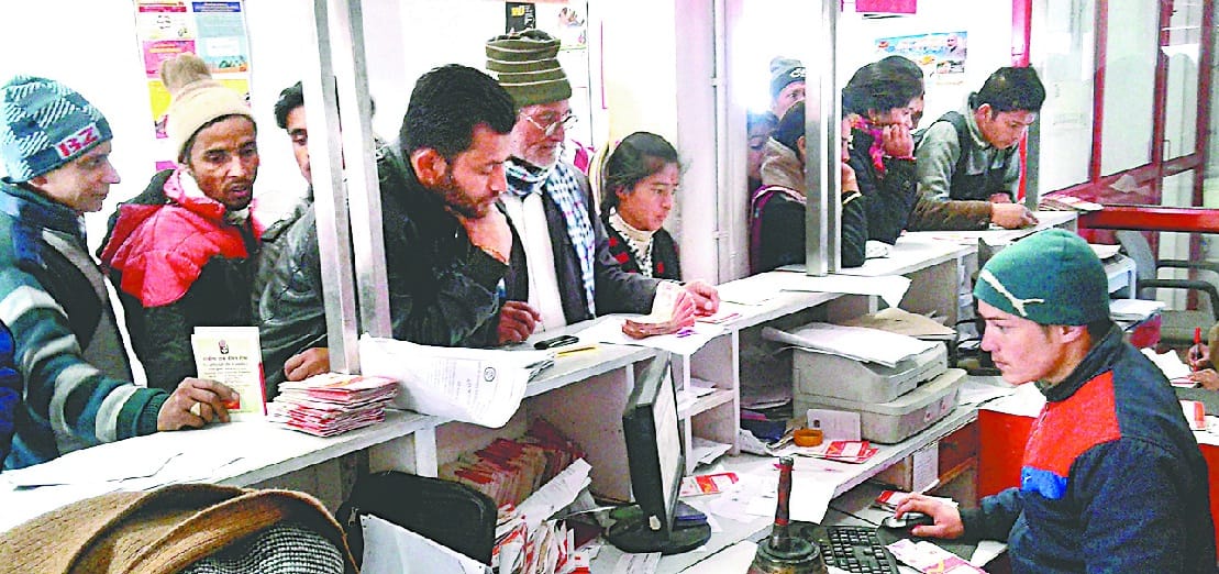 Server bad, post office affected over 80 lakhs transactions