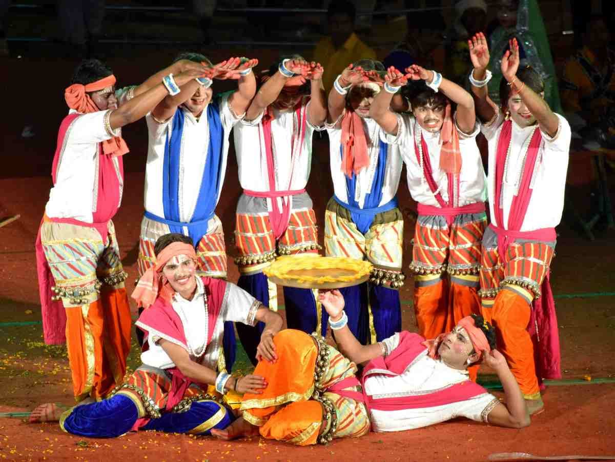 see the photos of ras banaras mini india