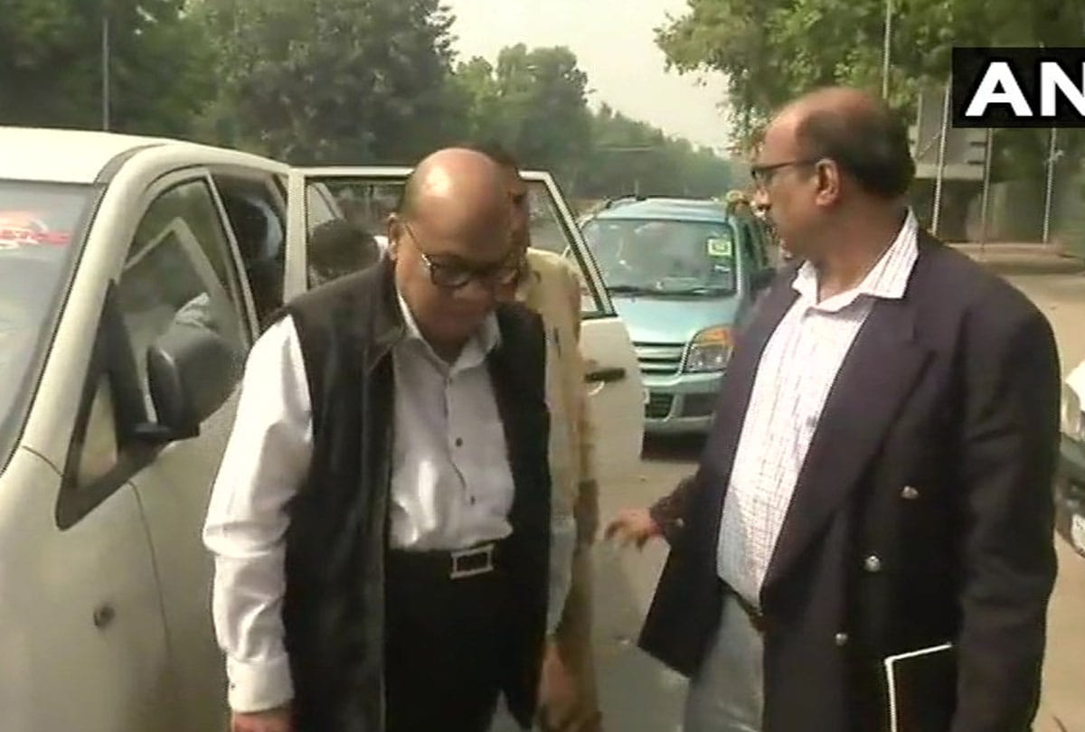 rotomac owner vikram kothari reaches patiala house court after scam charges raises against him