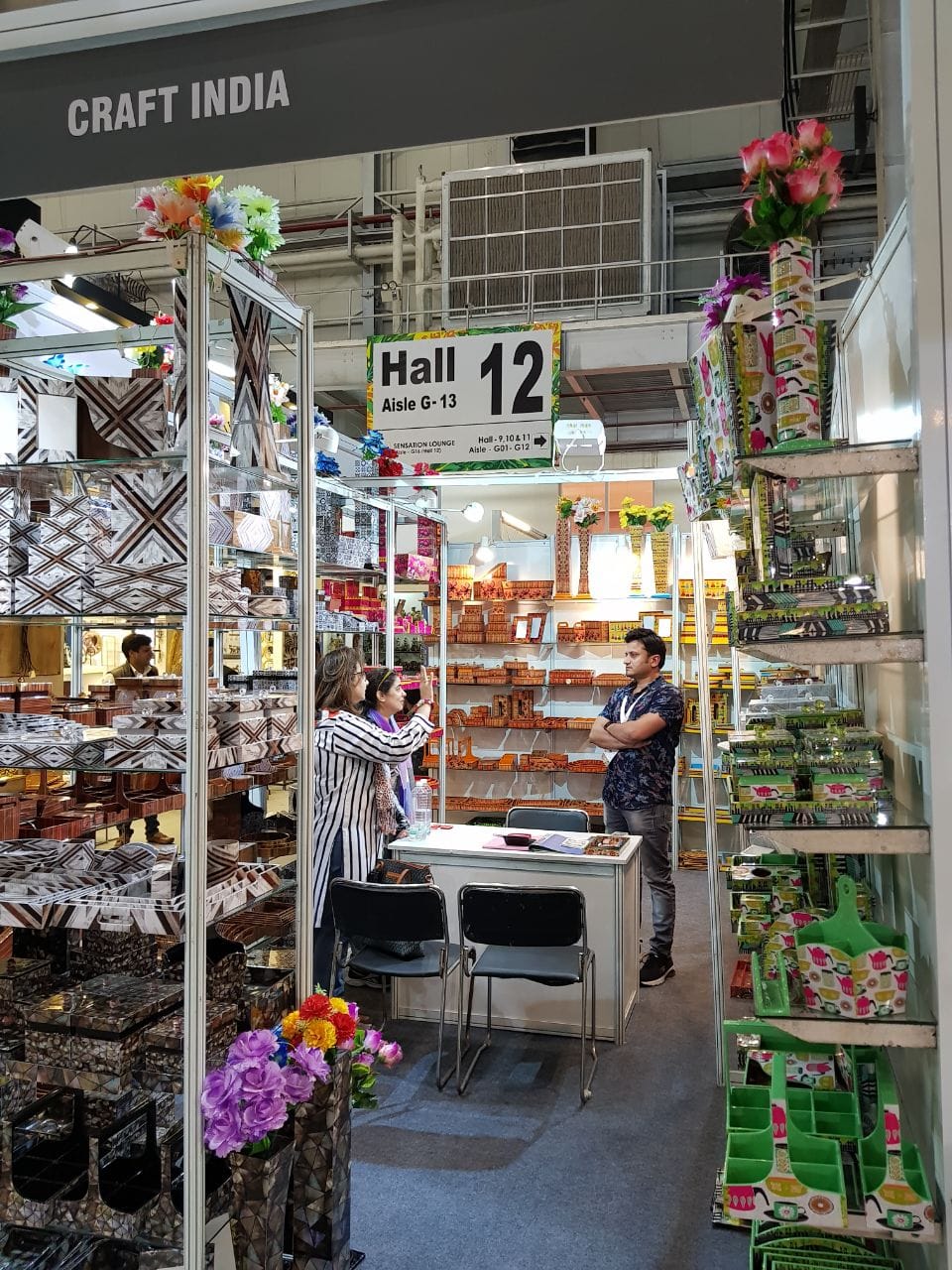 handicrafts products are attract to the foreigners