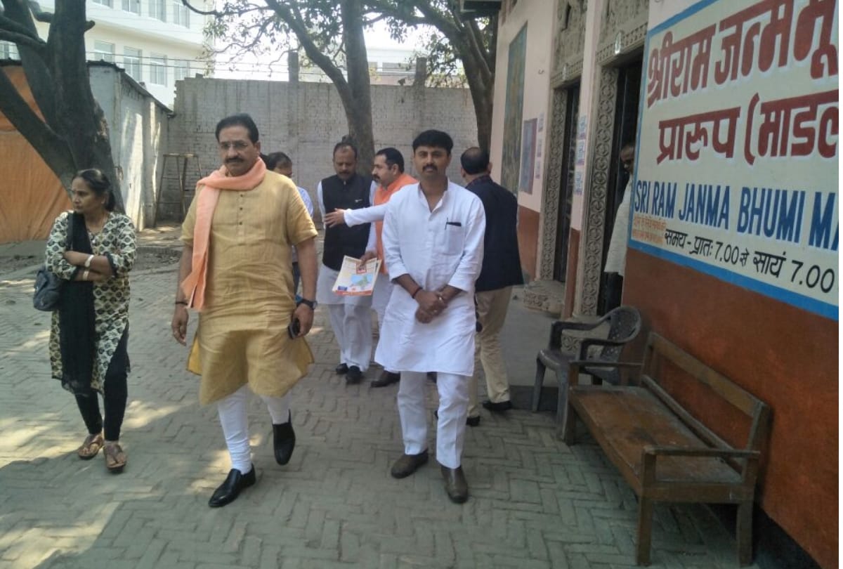 brother of pm modi purushottam modi reached ayodhya