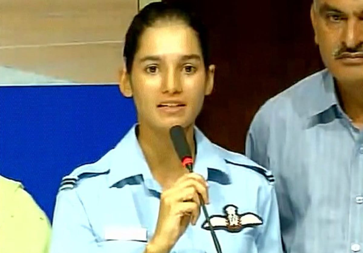Success story of Avani Chaturvedi, who inspired by Kalpana Chawla become Pilot of Fighter Aircraft 