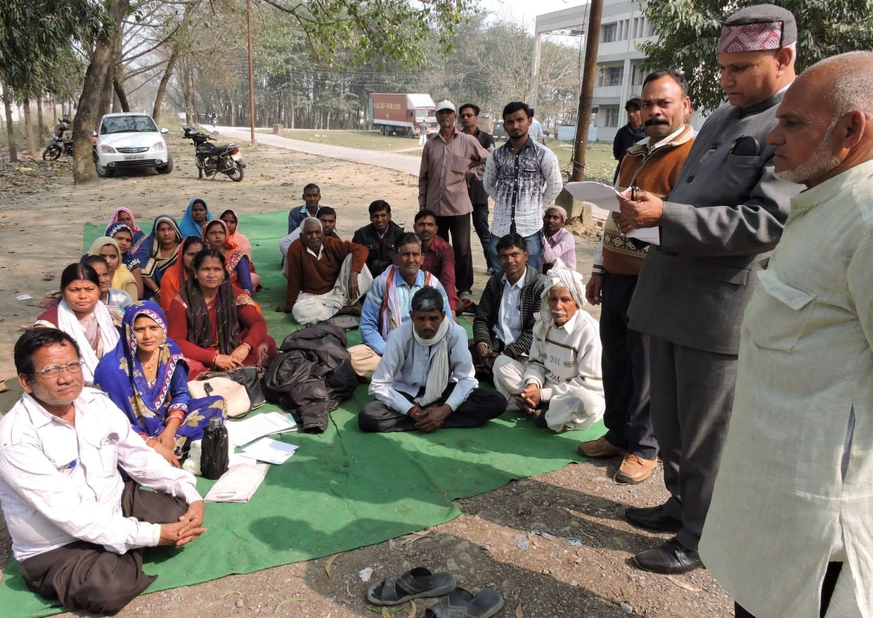 आशा वर्करों, आईटीआई कर्मियों ने दिया धरना