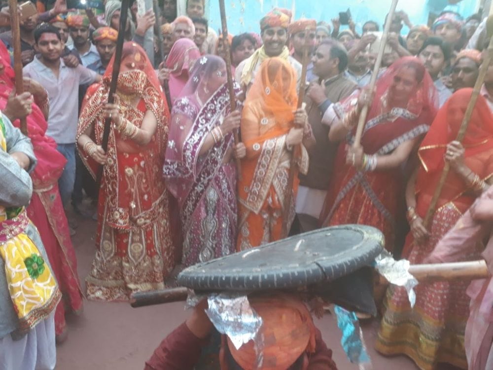 agra yogi adityanath will attend lathmar holi