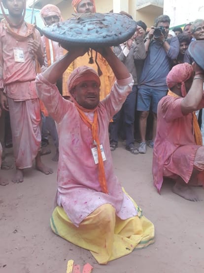 agra yogi adityanath will attend lathmar holi
