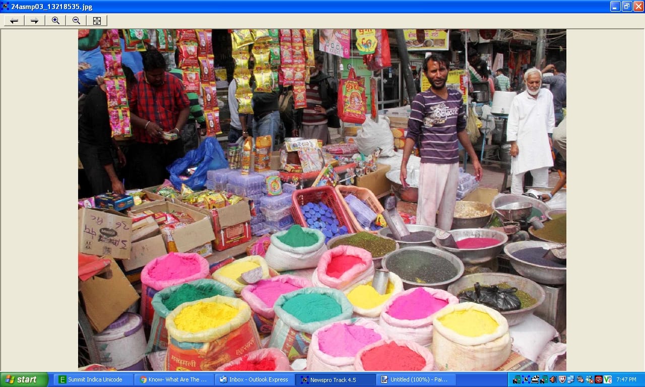 a verity of colours, Gulal and pichkari in Delhi's market