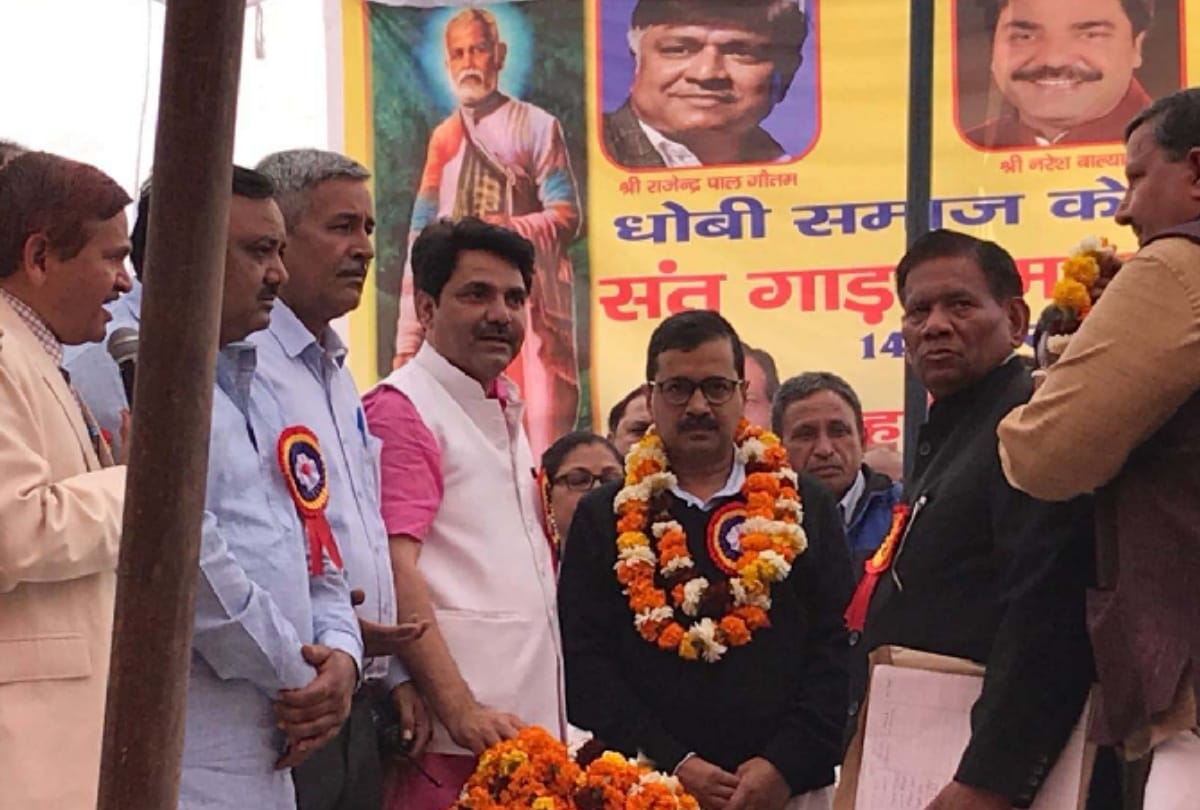 delhi chief secreatry assault: kejriwal minister rajendra gautam condemns naresh balyan statement